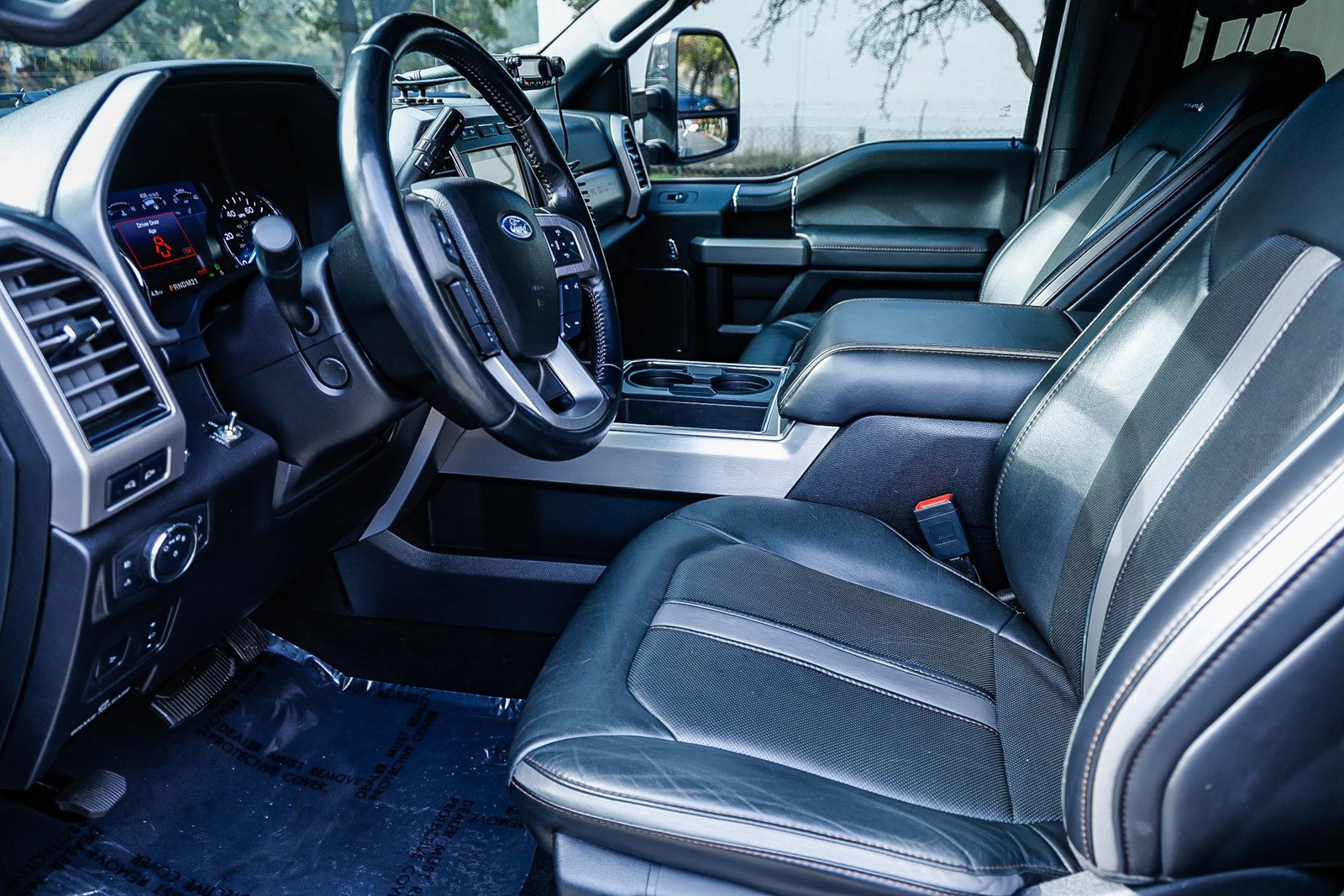 Used 2019 Ford F350 Platinum w/ Platinum Ultimate Package image 19