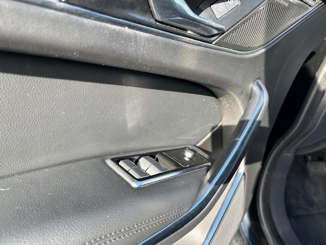 Used 2023 Jaguar F-PACE S image 15