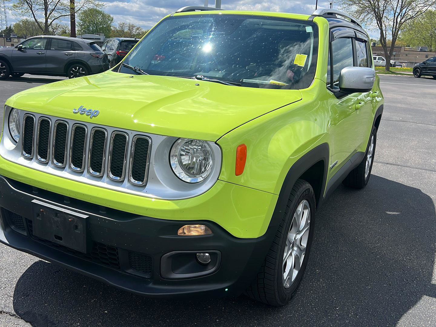 Used 2017 Jeep Renegade Limited AWD/4WD image 13