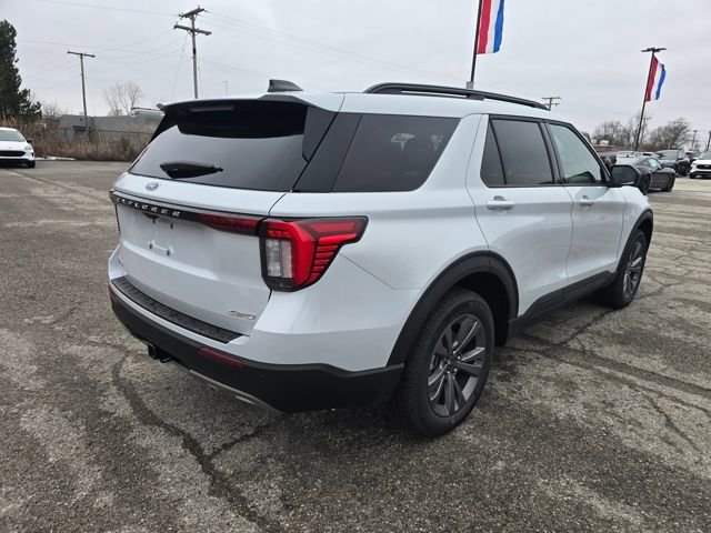 New 2026 Ford Explorer Active w/ Active Comfort Package image 3