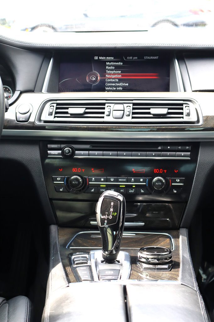 Used 2015 BMW 750Li xDrive AWD/4WD image 12