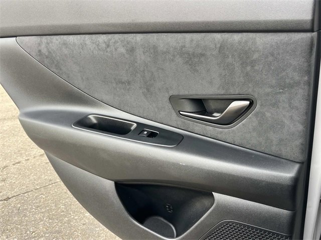 Used 2023 Hyundai Elantra N image 17