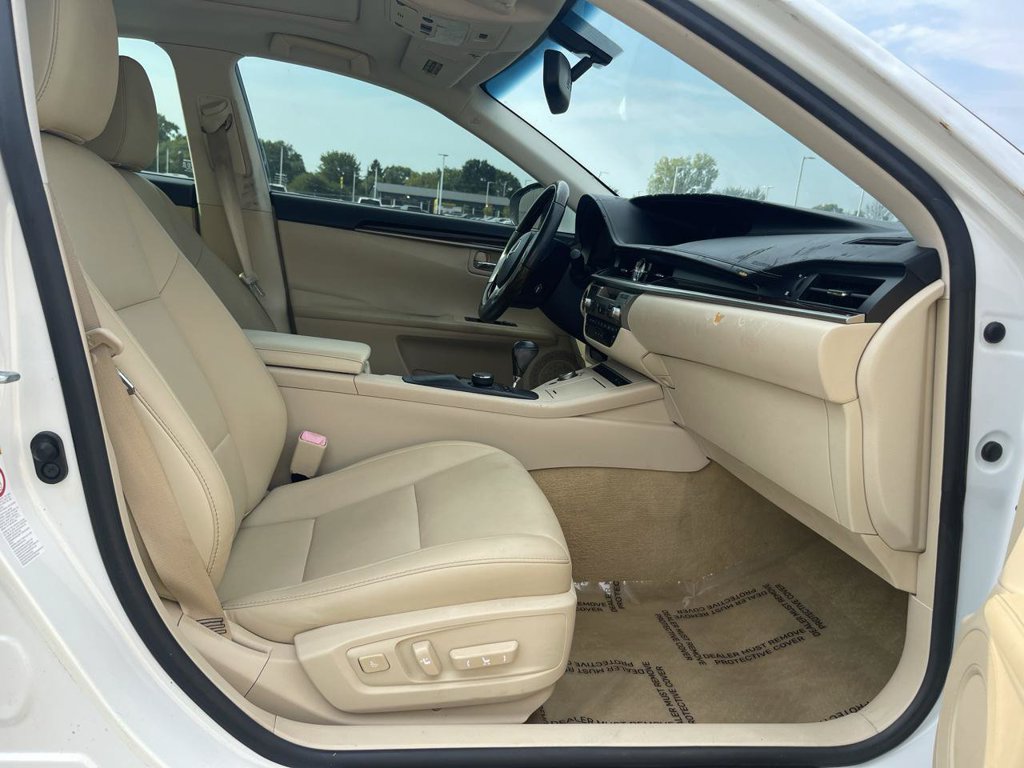 Used 2013 Lexus ES 350 w/ Premium Pkg FWD image 19