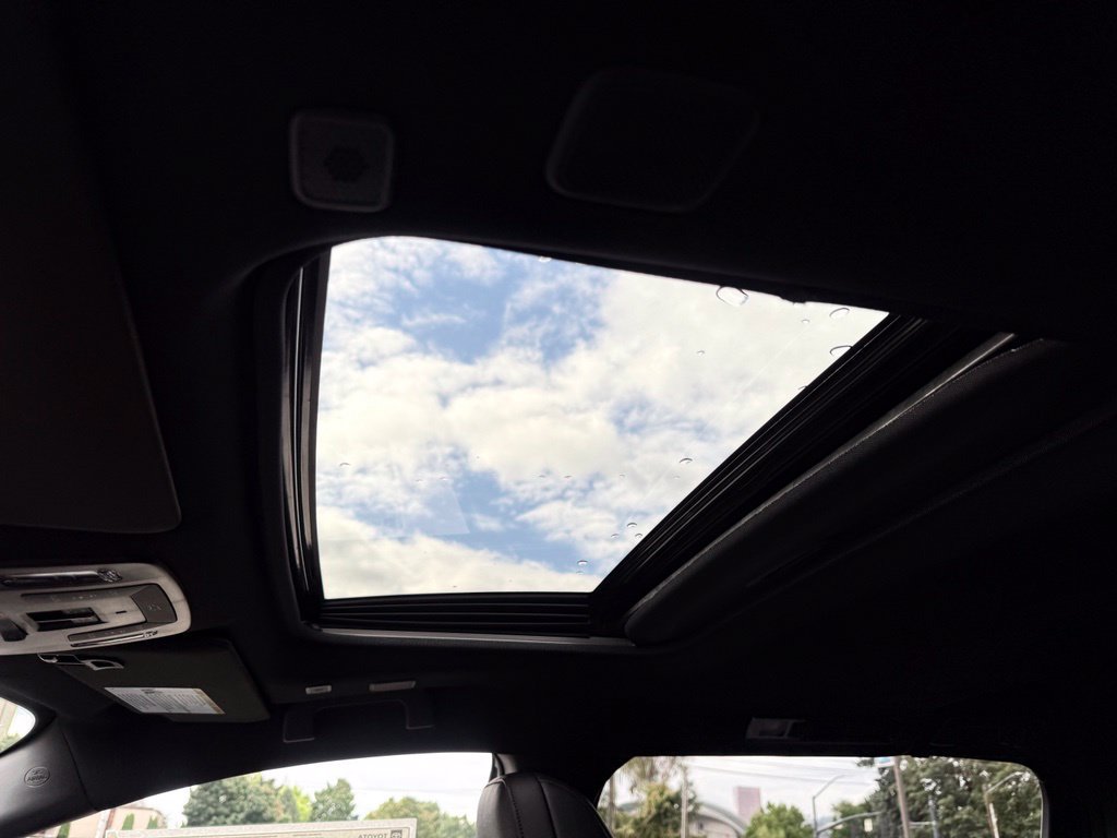New 2026 Toyota Sienna Platinum AWD/4WD image 16