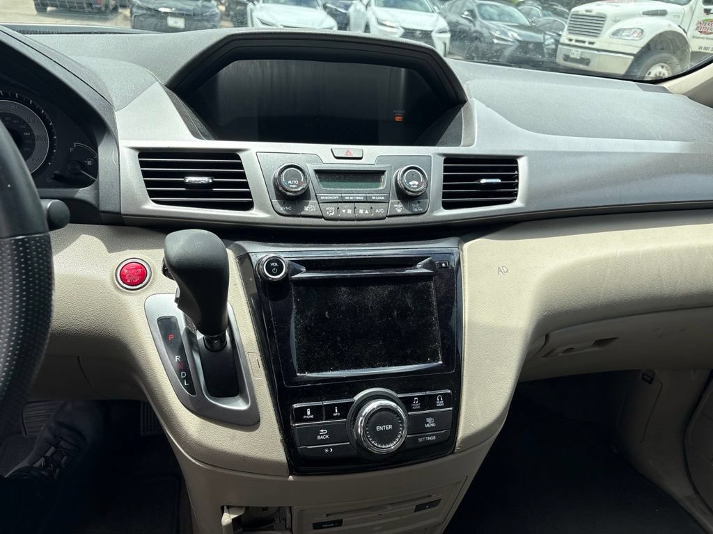 Used 2016 Honda Odyssey SE image 13