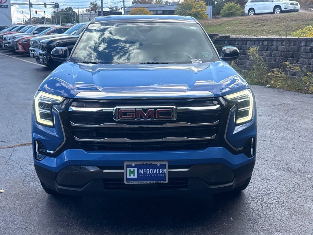 Used 2025 GMC Terrain Elevation AWD/4WD image 12