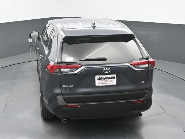 Used 2025 Toyota RAV4 LE FWD image 31