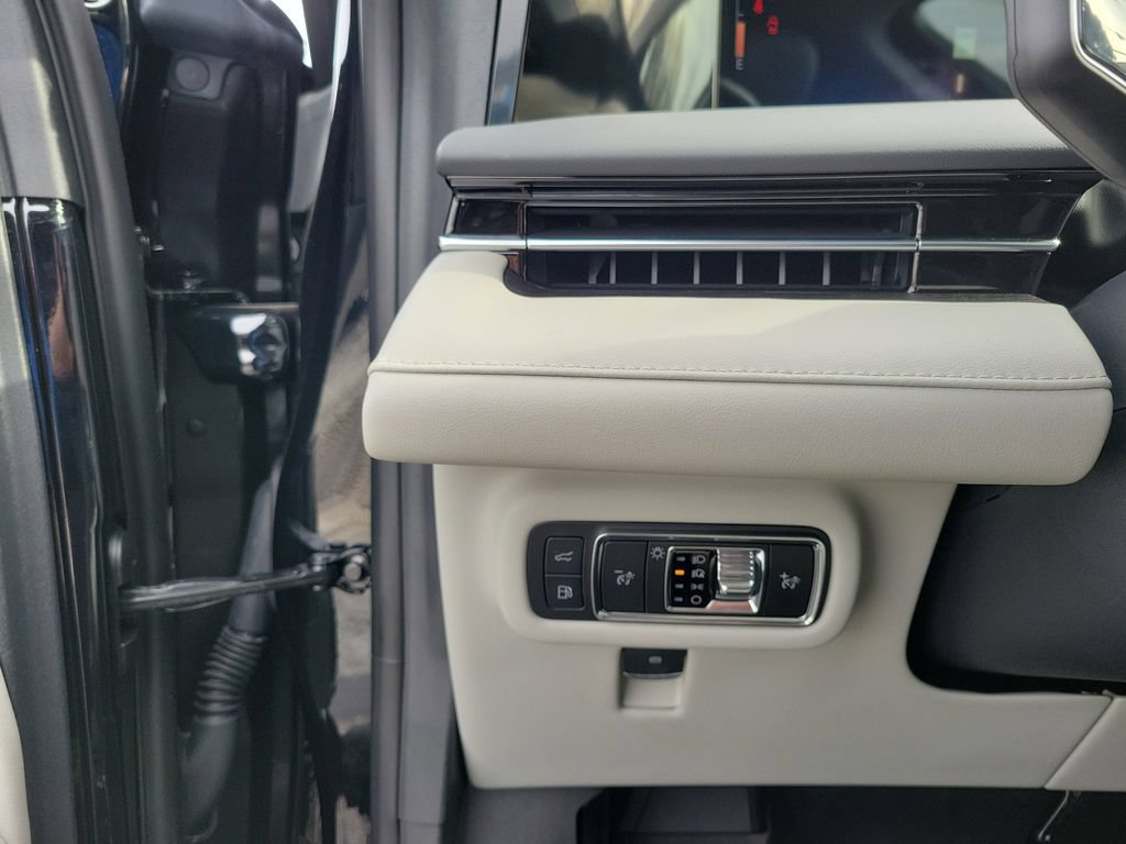 New 2026 Lincoln Nautilus Reserve AWD/4WD image 22