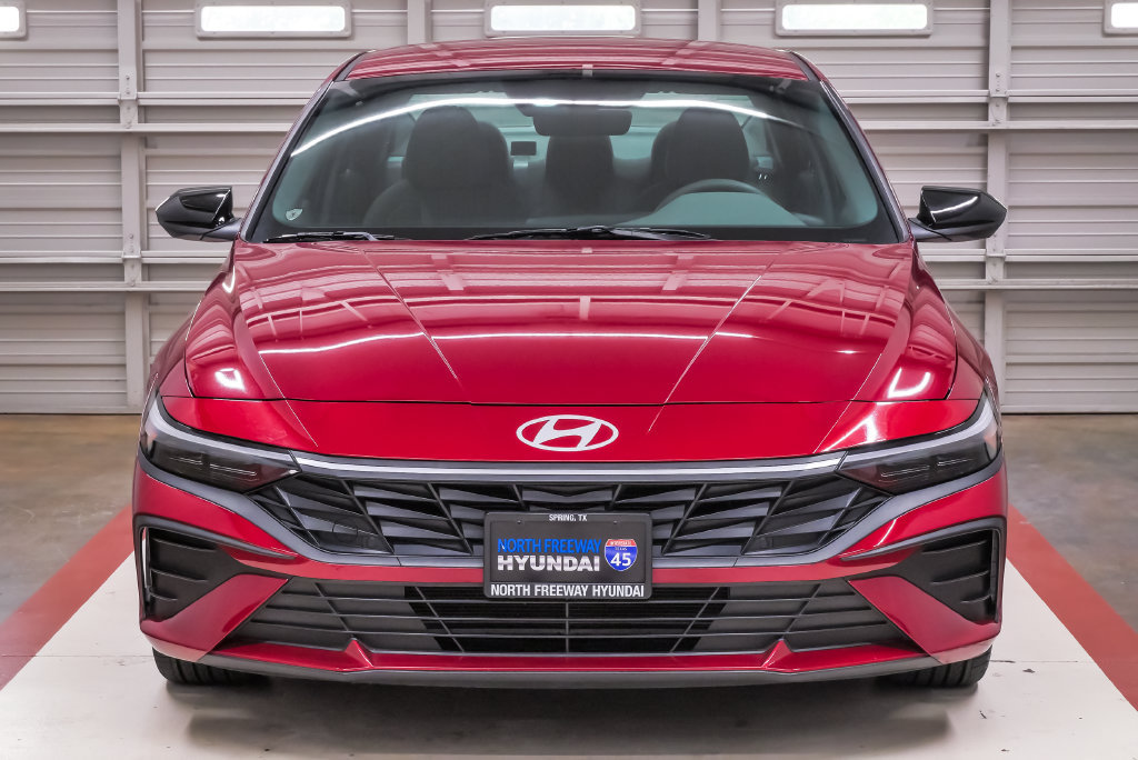 Certified 2026 Hyundai Elantra Sport FWD image 4