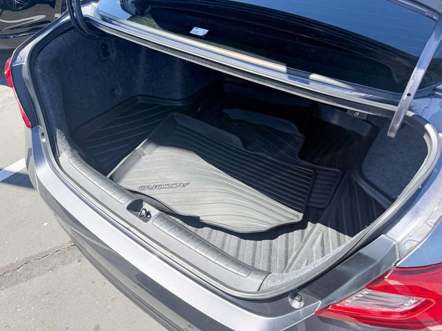 Used 2021 Honda Accord Touring image 31