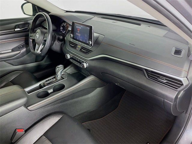 Used 2020 Nissan Altima 2.5 SR w/ Premium Package image 29