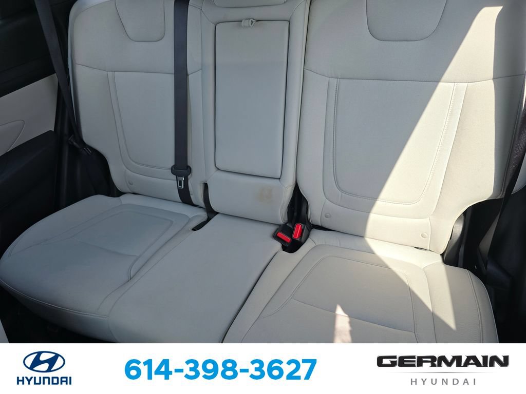 Certified 2025 Hyundai Tucson SE FWD image 19