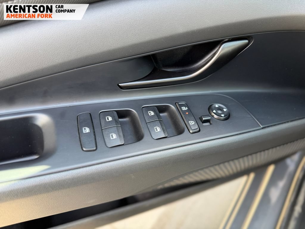 Used 2026 Hyundai Elantra Sport FWD image 19