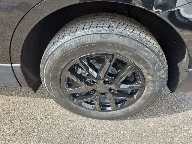 Used 2024 Chevrolet Equinox LT image 20