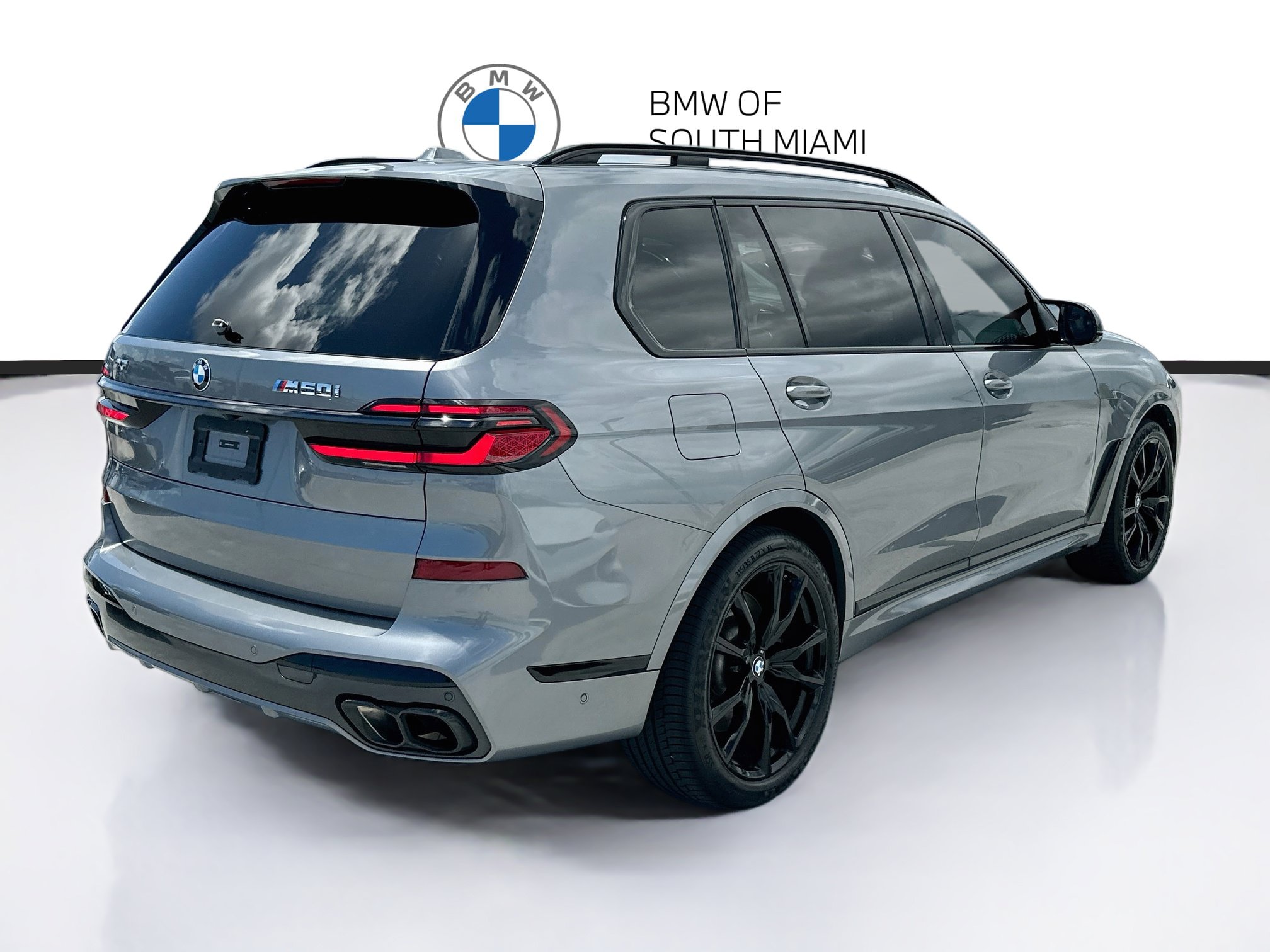 Certified 2024 BMW X7 M60i w/ Executive Package AWD/4WD image 7