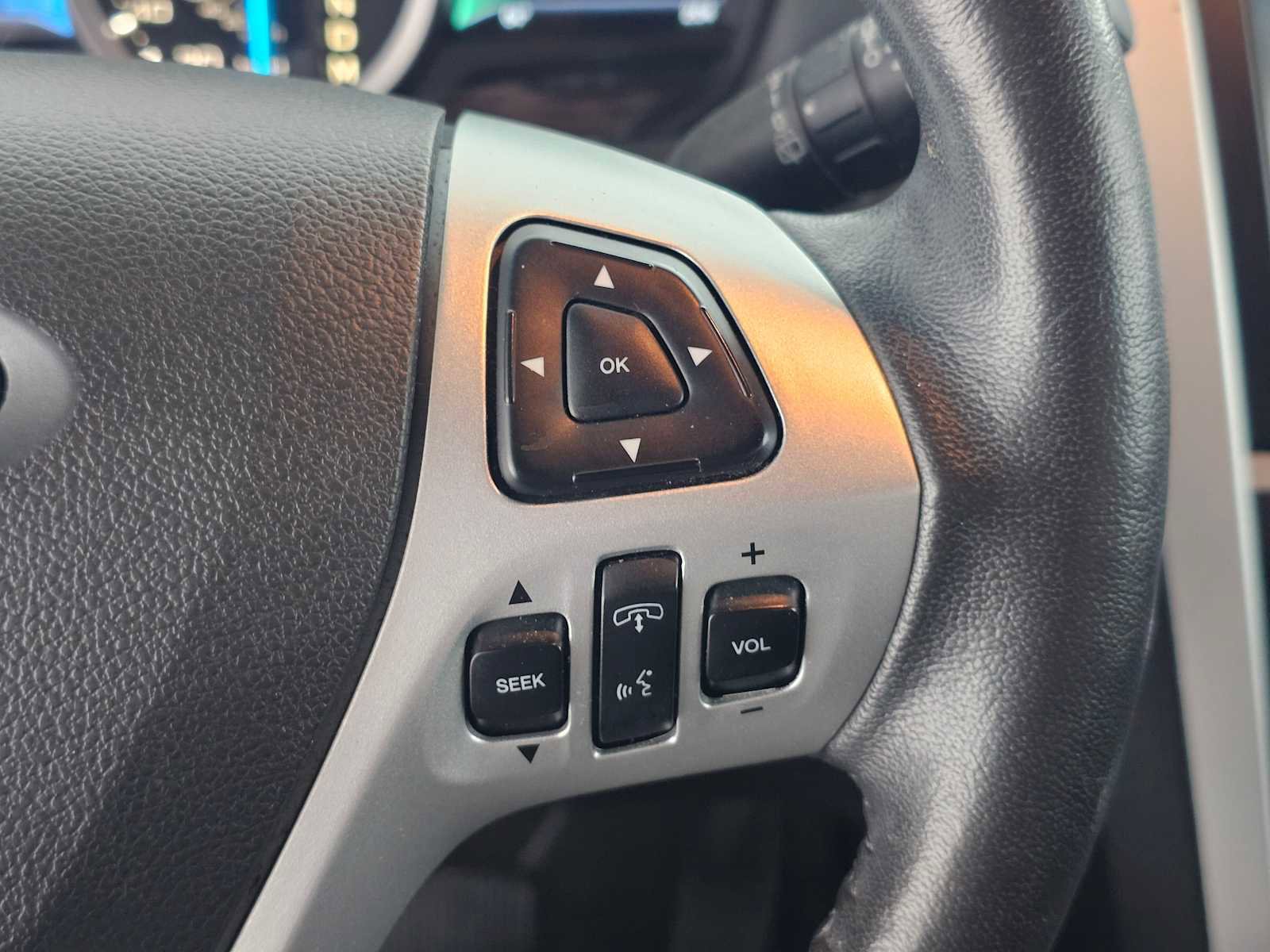 Used 2015 Ford Explorer Limited w/ Equipment Group 302A FWD image 30