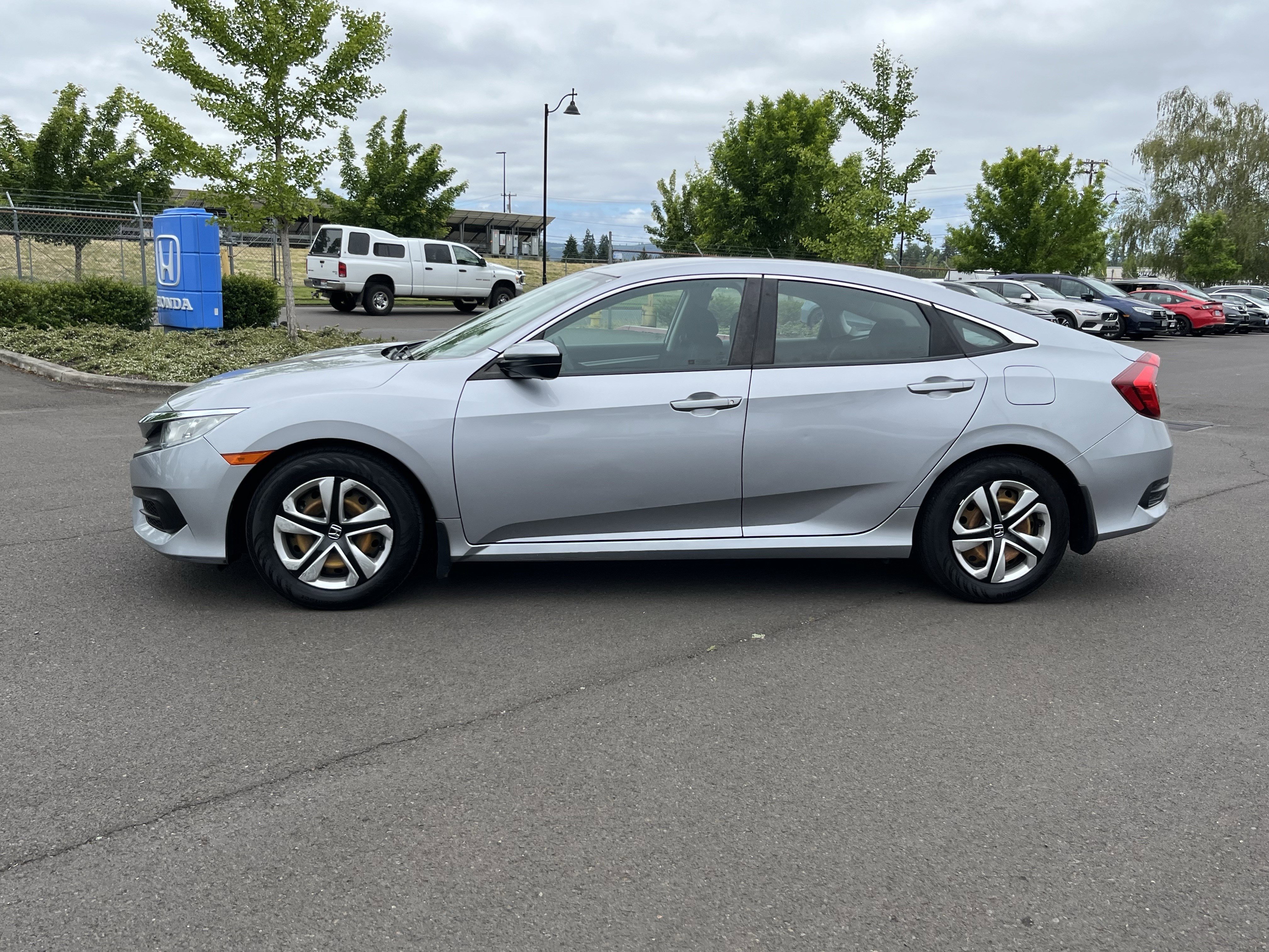 Used 2018 Honda Civic LX image 2