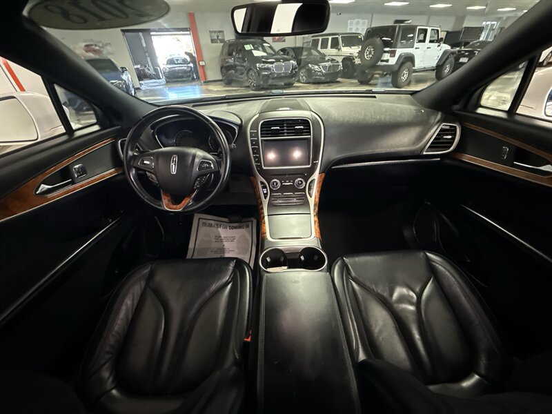 Used 2018 Lincoln MKX Select w/ Select Plus Package FWD image 22