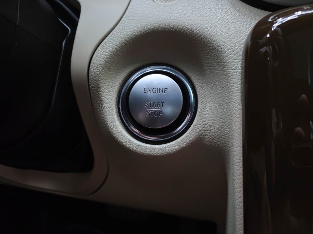 Used 2019 Mercedes-Benz SLC 300 image 23