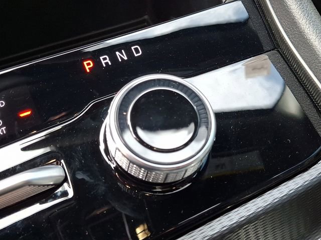 Used 2025 Jeep Grand Cherokee L Limited w/ Black Appearance Package image 13