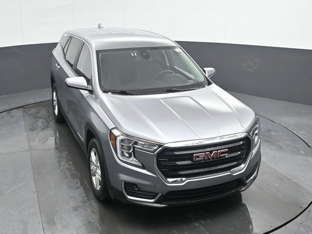 Used 2024 GMC Terrain SLE image 39