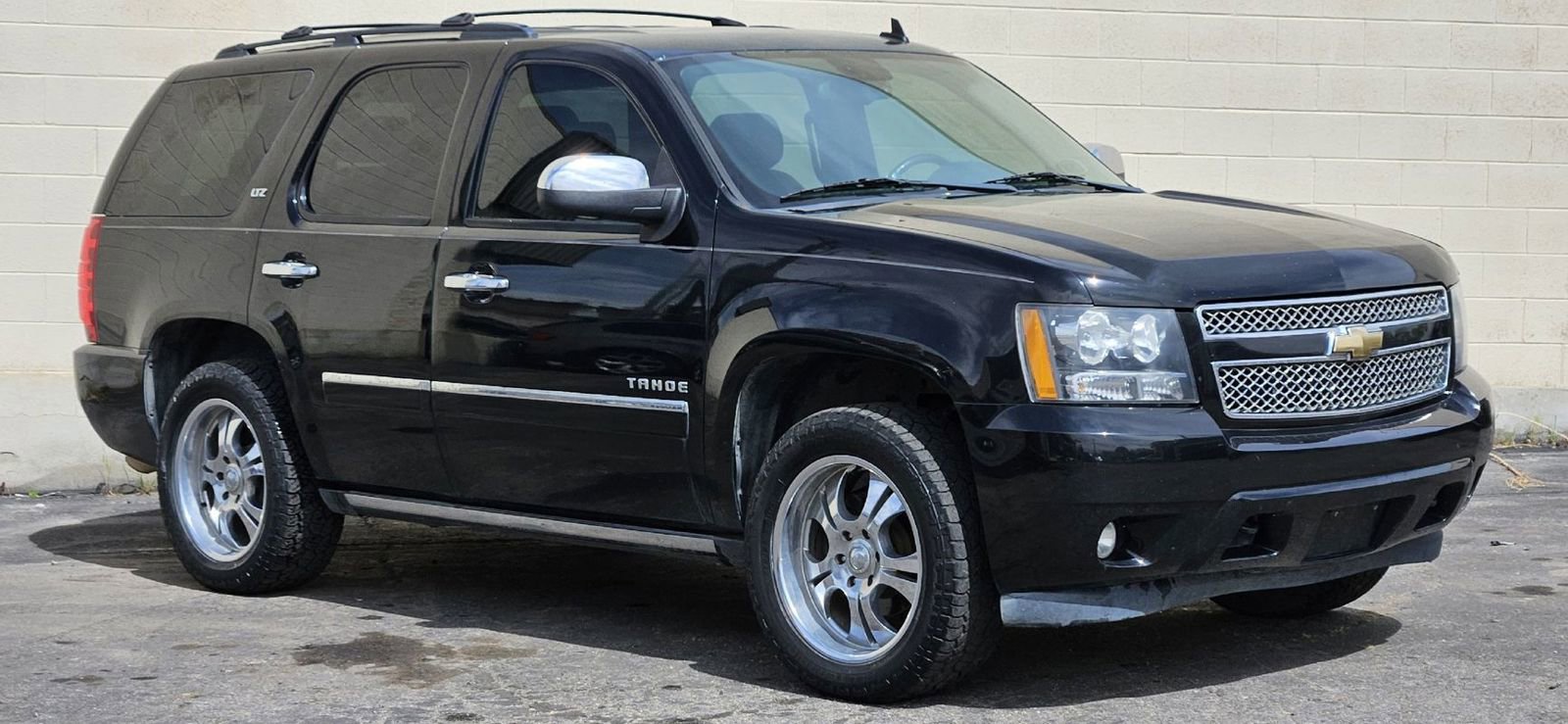 Used 2009 Chevrolet Tahoe LTZ AWD/4WD image 7