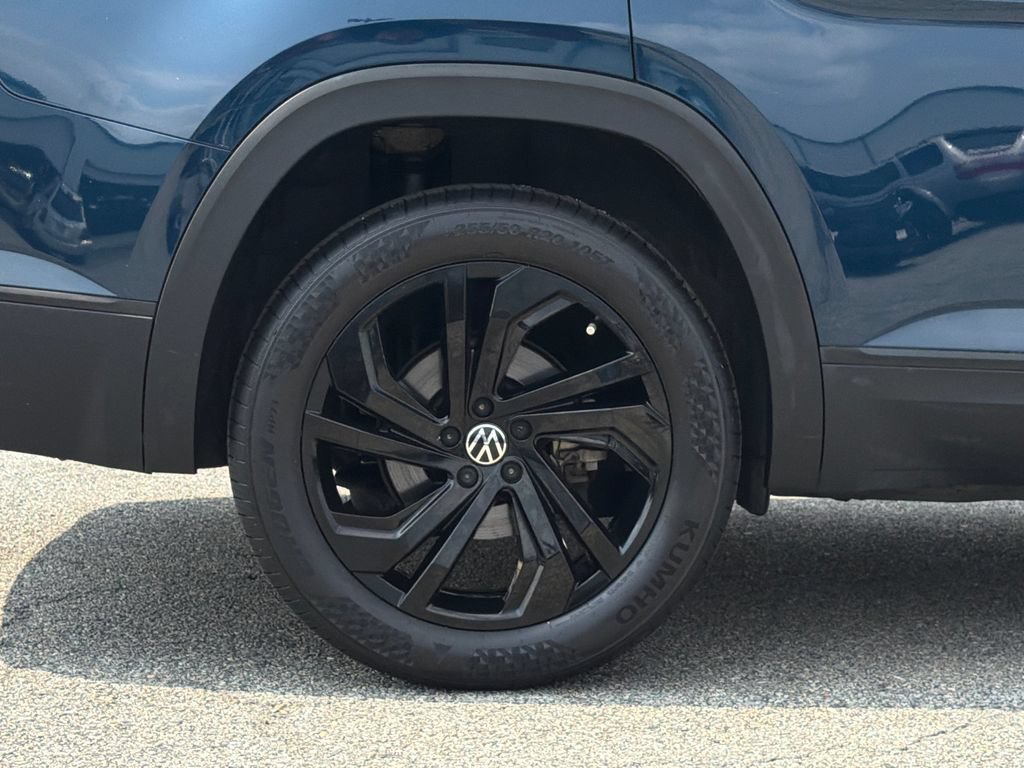 Used 2022 Volkswagen Atlas SE w/ Black Wheel Package AWD/4WD image 7