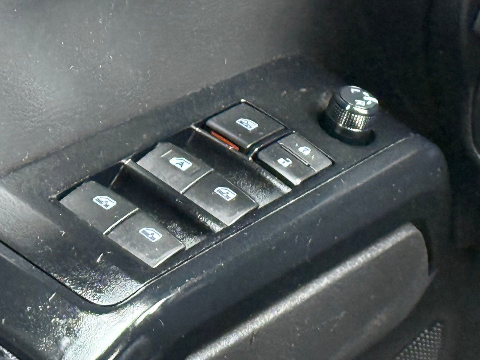 Used 2023 Toyota Tacoma SR AWD/4WD image 32