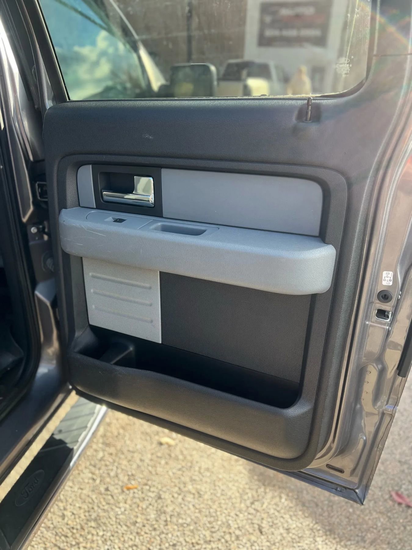 Used 2013 Ford F150 XLT w/ Luxury Equipment Group image 26