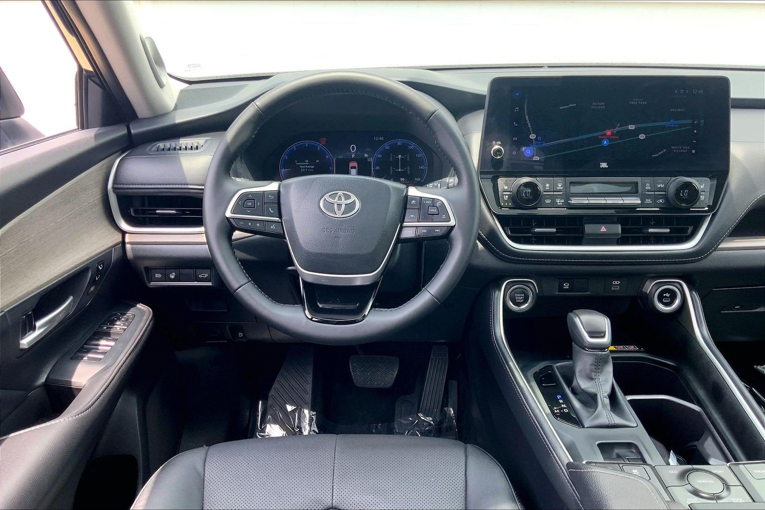 Used 2025 Toyota Grand Highlander AWD image 6