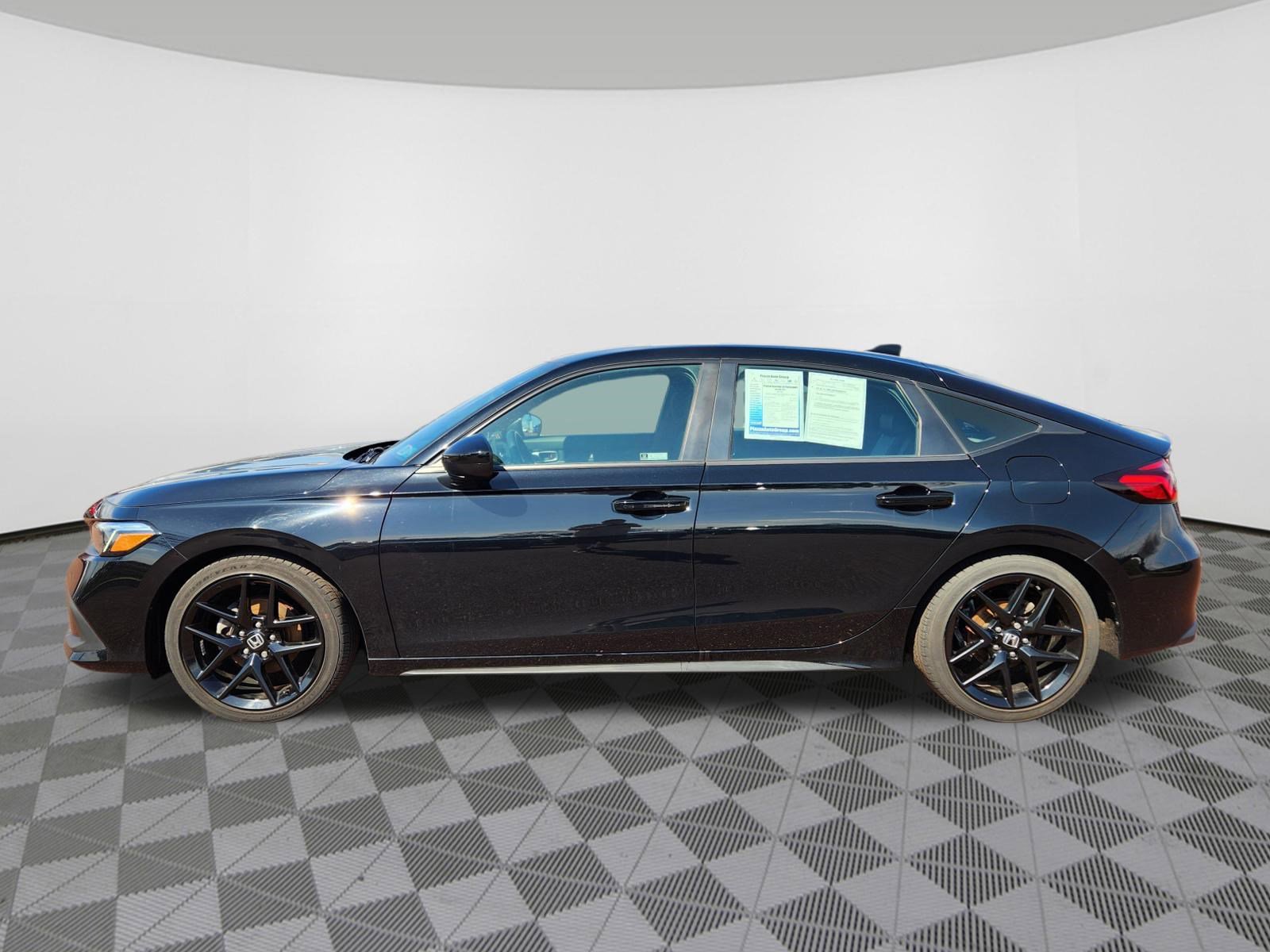 Used 2023 Honda Civic Sport image 5