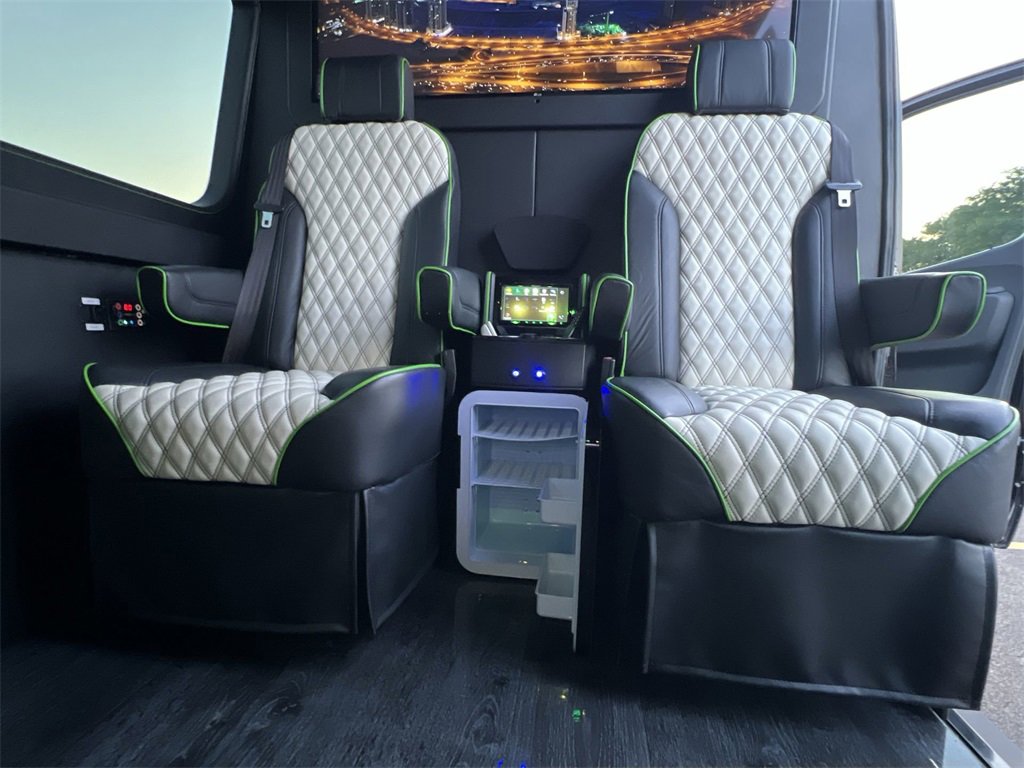 Used 2019 Mercedes-Benz Sprinter 170 image 26