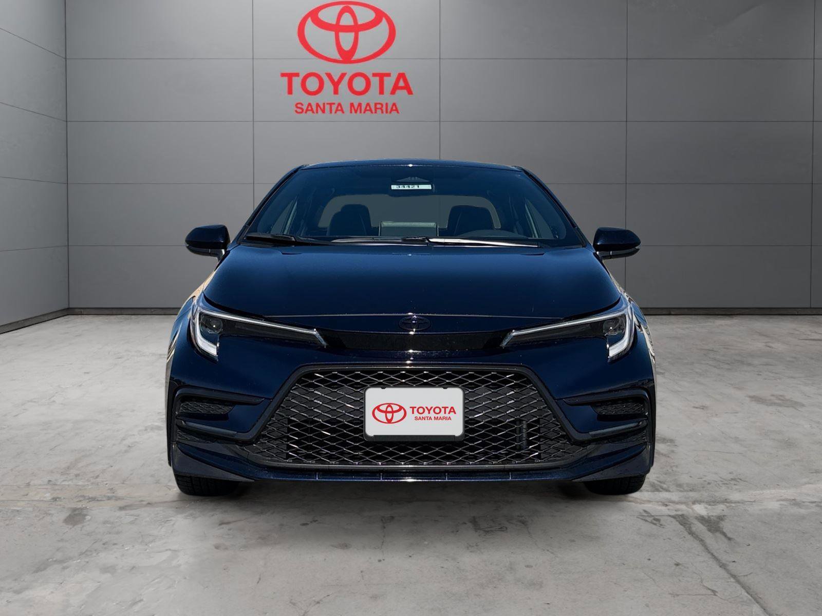 Used 2025 Toyota Corolla XSE image 3