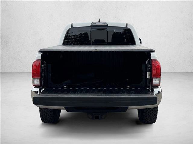 Used 2017 Toyota Tacoma TRD Off-Road w/ Tow Package (A/T) image 7
