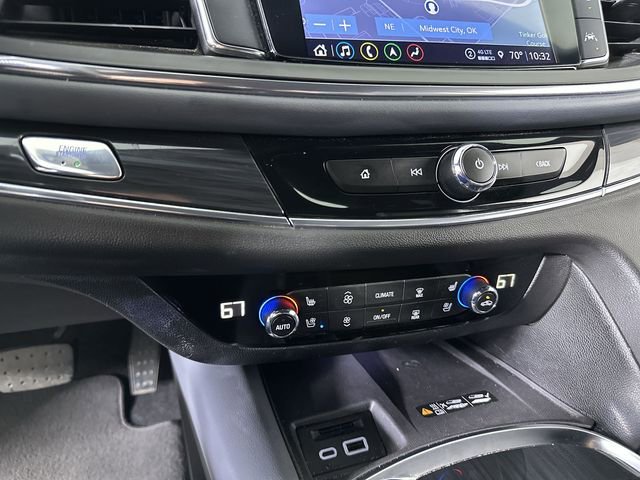 Used 2024 Buick Enclave Premium AWD/4WD image 17