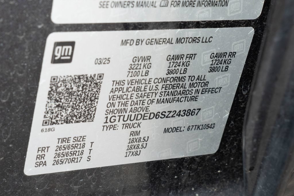Used 2025 GMC Sierra 1500 SLT AWD/4WD image 31