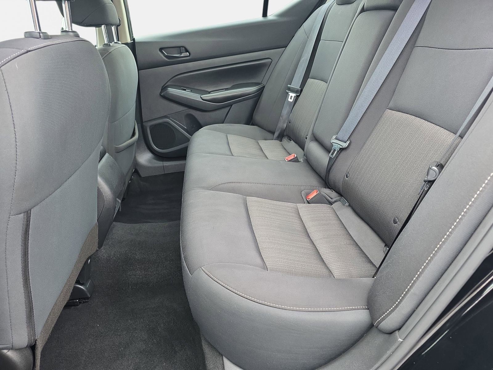 Used 2024 Nissan Altima 2.5 SV image 13