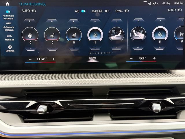 Used 2023 BMW XM AWD/4WD image 33