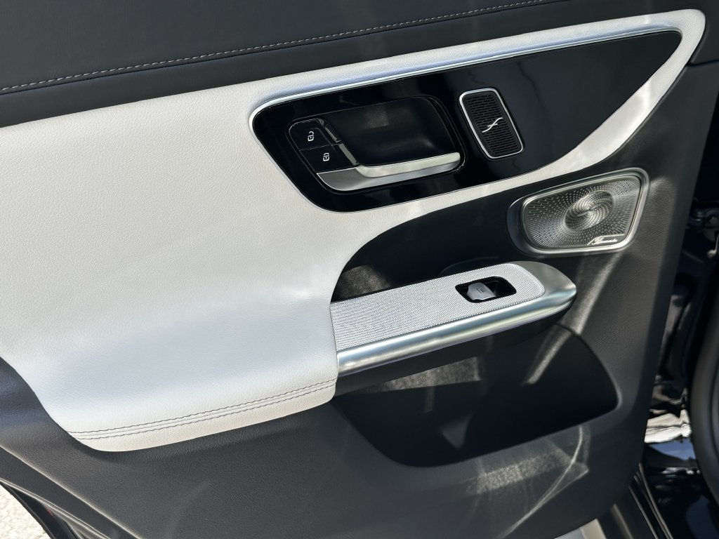 Certified 2025 Mercedes-Benz GLC 350e 4MATIC image 25