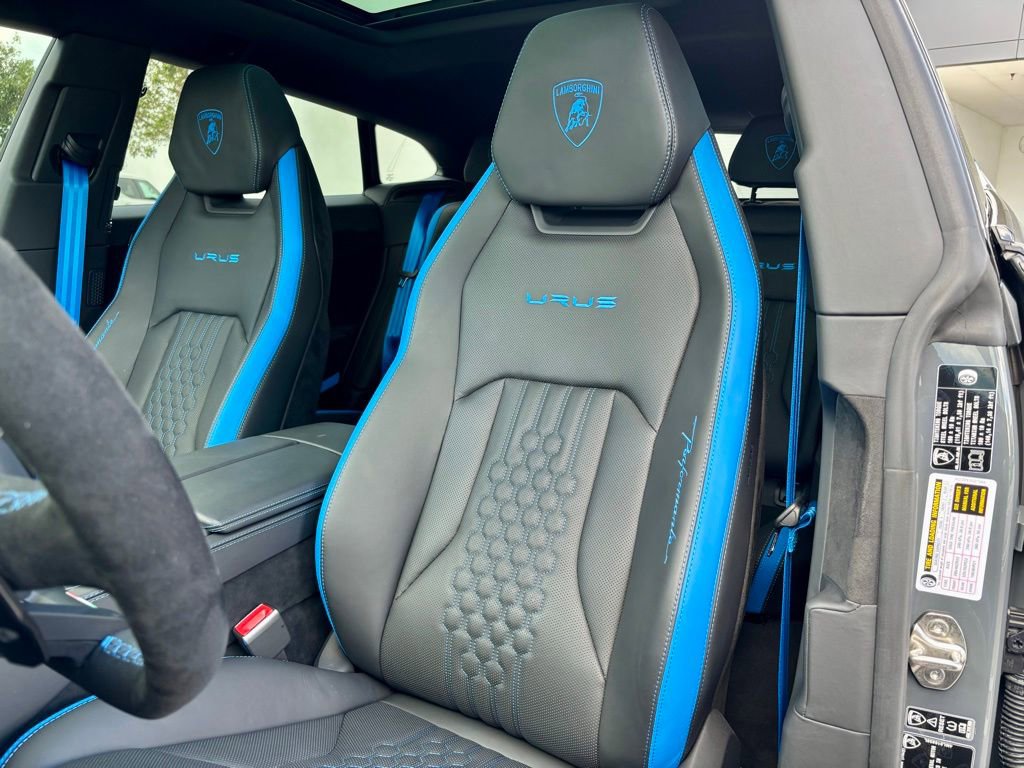 Used 2024 Lamborghini Urus Performante AWD/4WD image 18