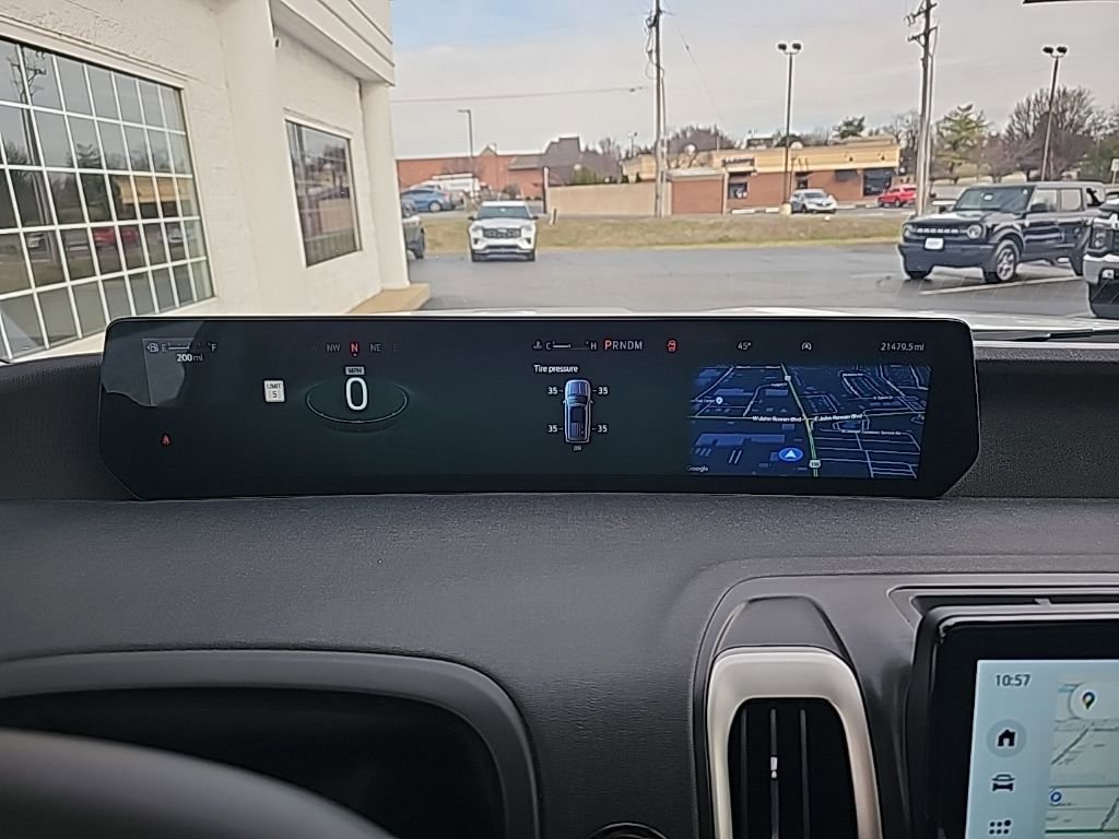 Used 2025 Ford Expedition Active image 17