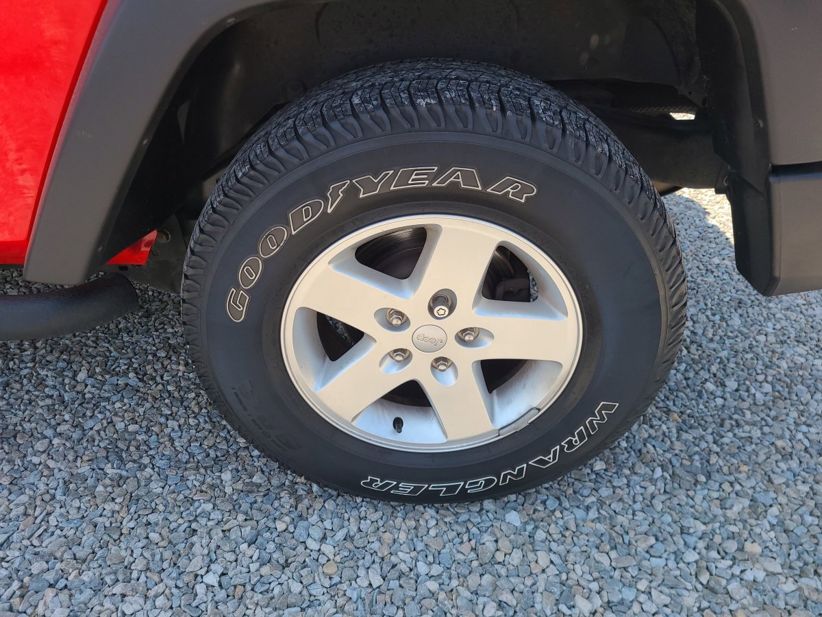 Used 2015 Jeep Wrangler Sport w/ Quick Order Package 23S image 4