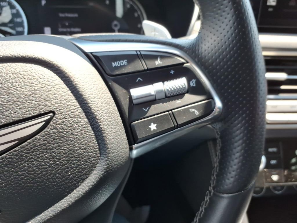 Used 2025 Genesis G70 2.5T AWD/4WD image 21