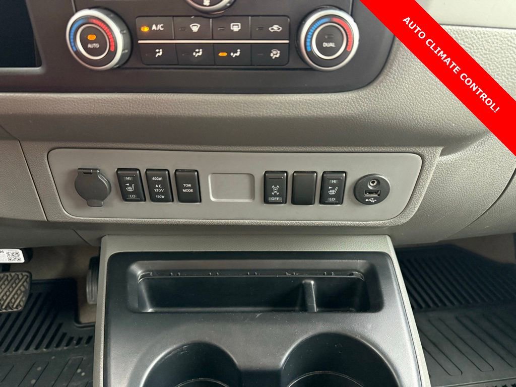 Used 2013 Nissan NV 3500 SL w/ Technology Pkg image 18