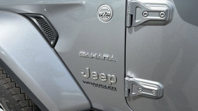 Used 2018 Jeep Wrangler Unlimited Sahara image 37