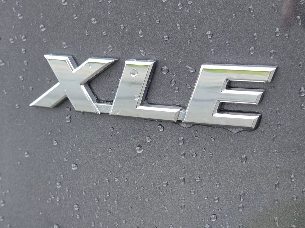 Used 2024 Toyota RAV4 XLE FWD image 24