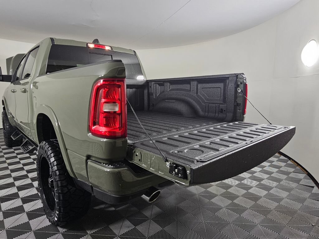New 2026 RAM 1500 Big Horn AWD/4WD image 19
