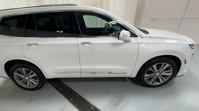 Certified 2024 Cadillac XT6 Premium Luxury w/ Technology Package AWD/4WD image 9