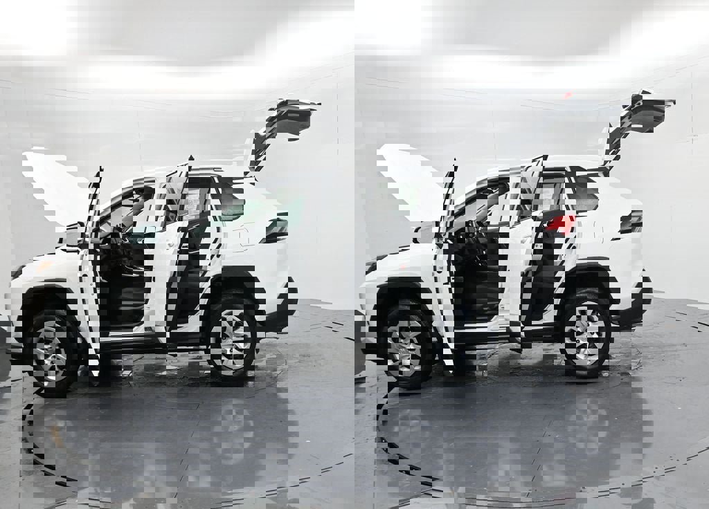 New 2025 Toyota RAV4 LE image 66