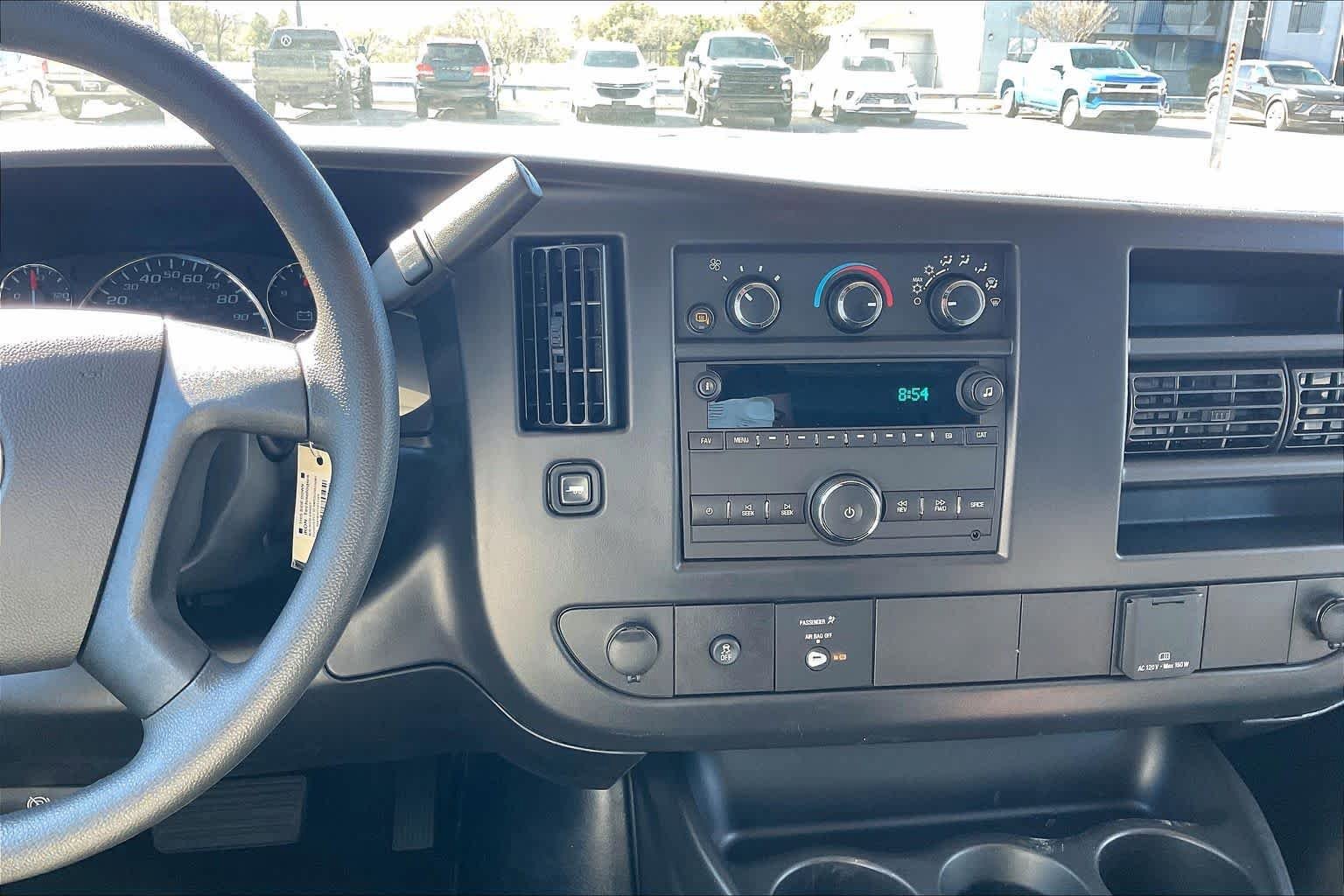 New 2026 Chevrolet Express 2500 image 6